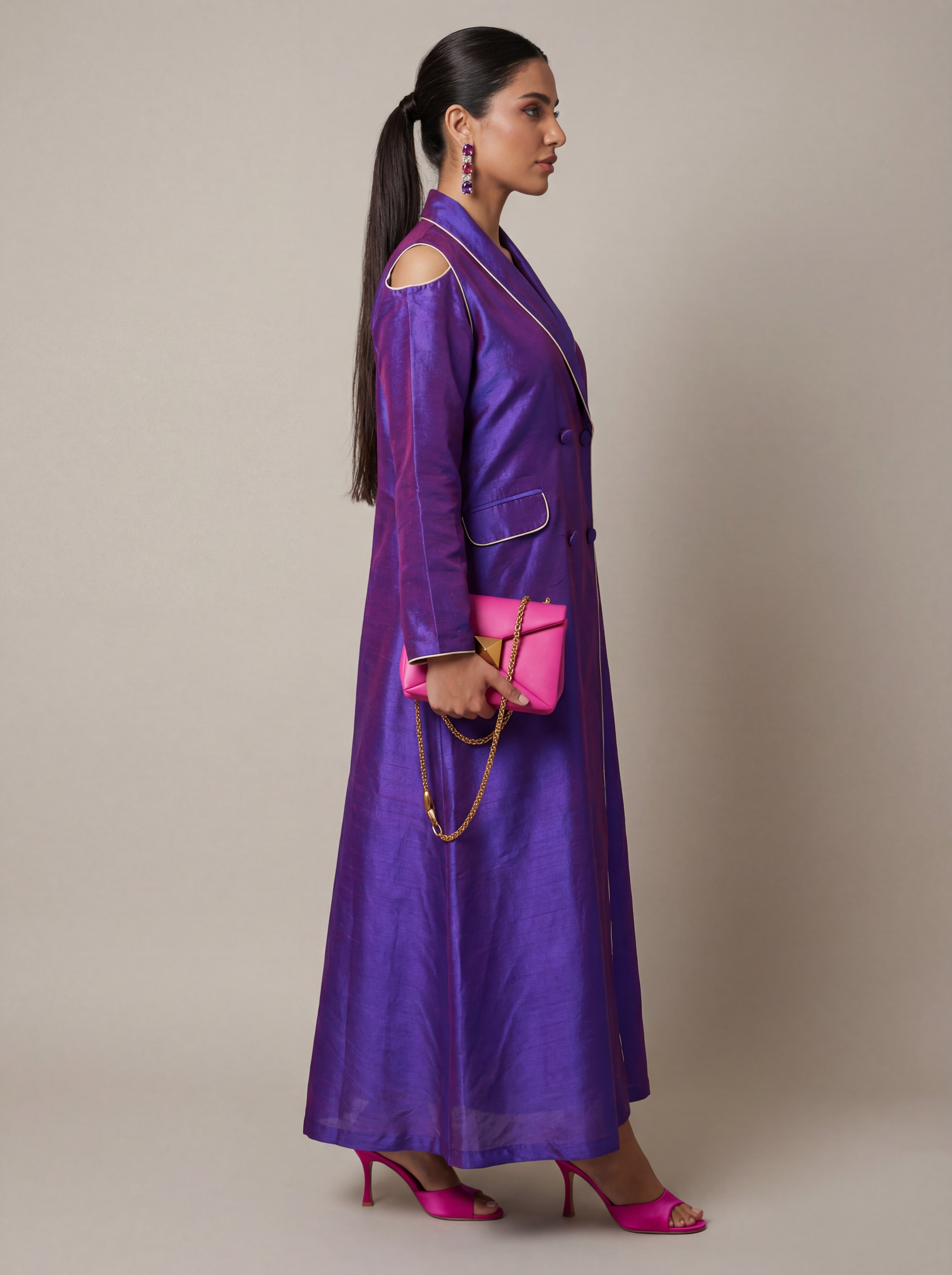 Off Shoulder Blazer Cut Kaftan/Dara'a Purple Pink I دراعة بدلة كويتية أوف شولدر بتطريز من الخلف