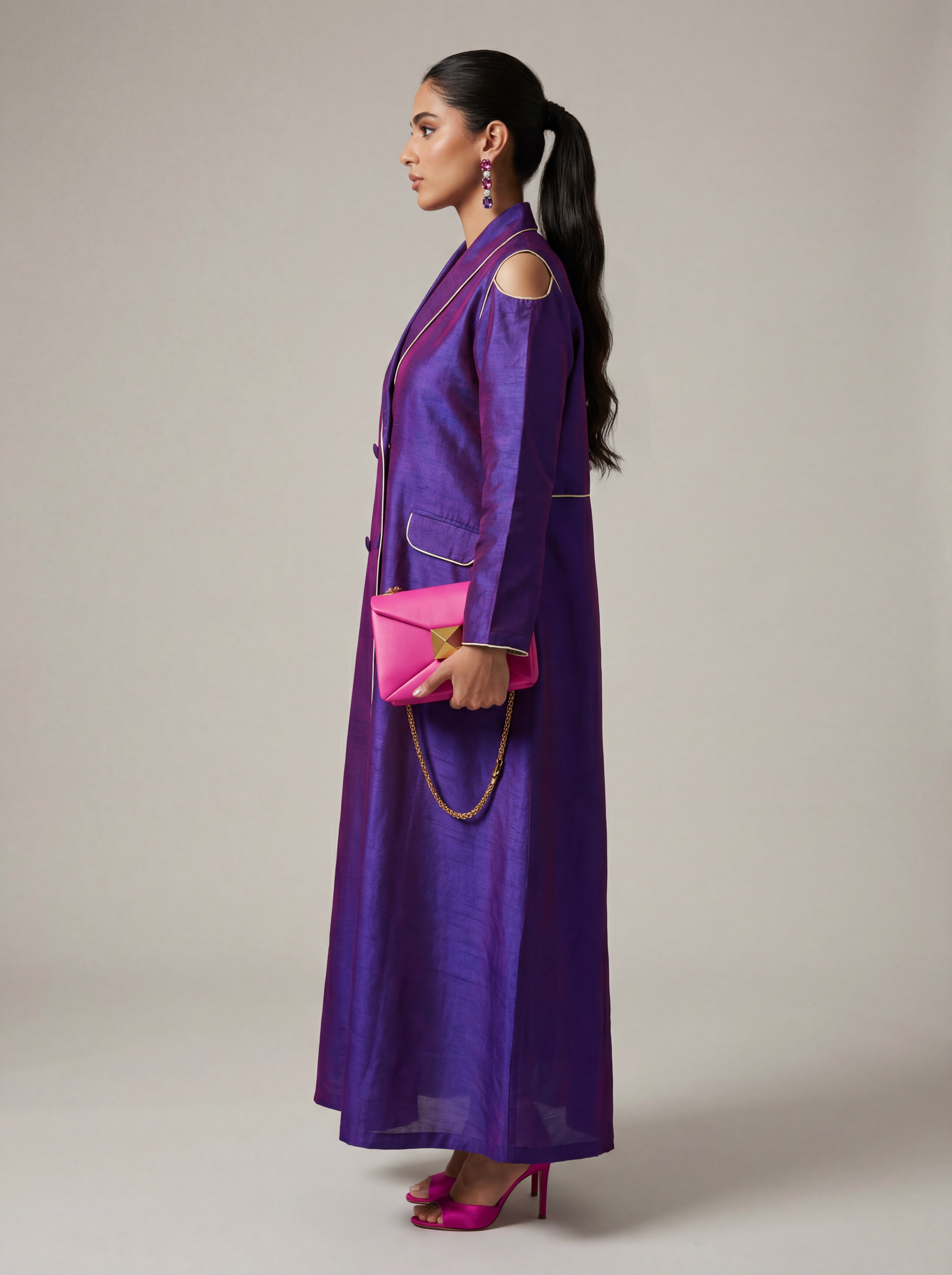 Off Shoulder Blazer Cut Kaftan/Dara'a Purple Pink I دراعة بدلة كويتية أوف شولدر بتطريز من الخلف