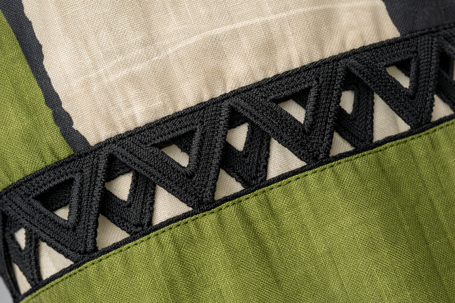Geometric Abaya