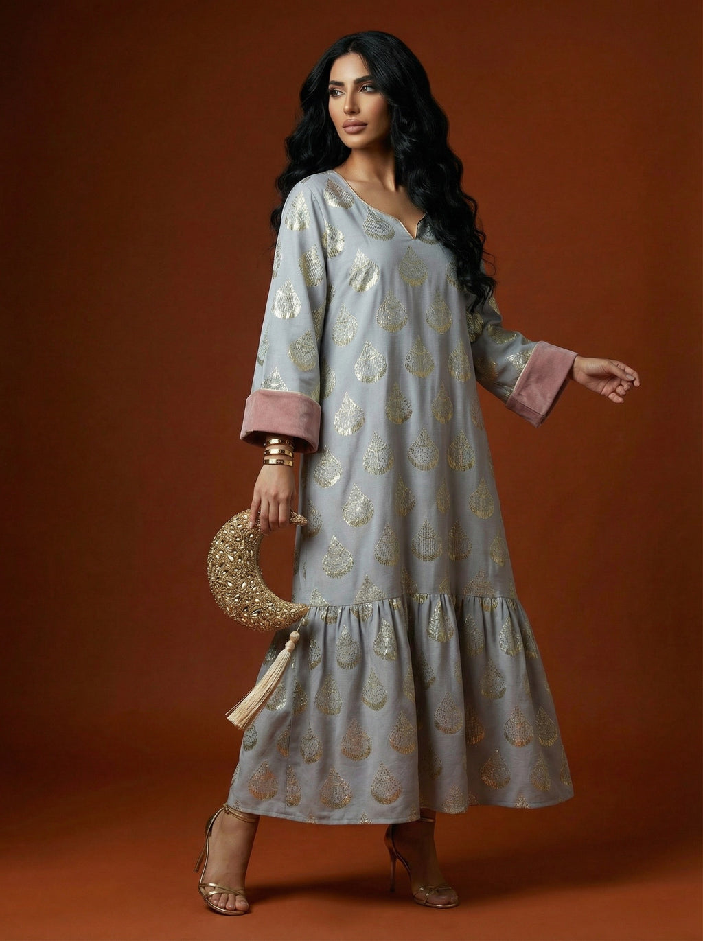 Grey filigree embroidered jalabiya