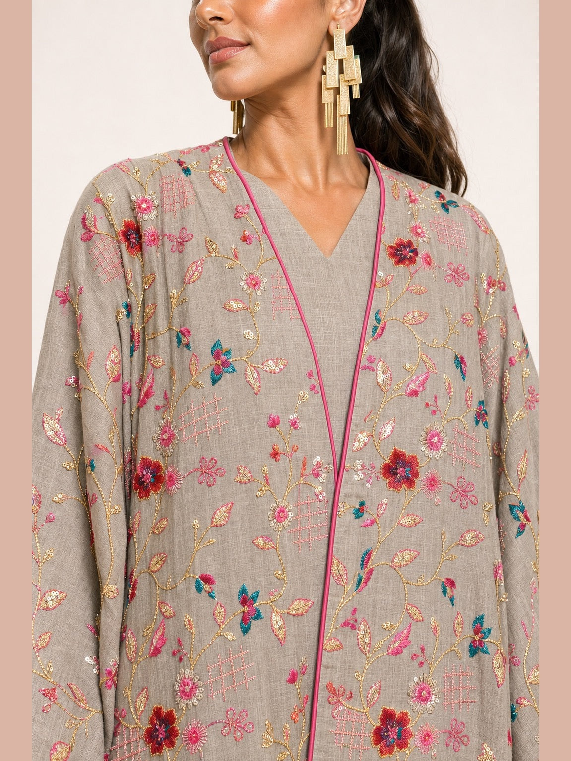 2 Pieces Embroidered Linen Kaftan/Dara'a in Beige & Fuchsia I دراعة قطعتين من الكتان المطرز باللون البيج والفوشي